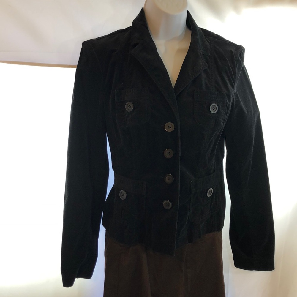 I.N.C. S black jacket pockets and buttons.